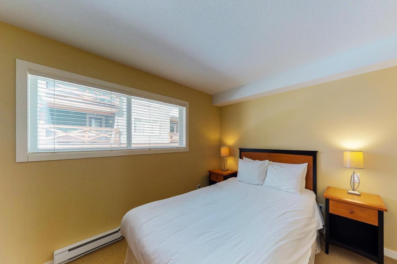 Trappers Crossing 28 Apartment Big White Ski Resort Bagian luar foto