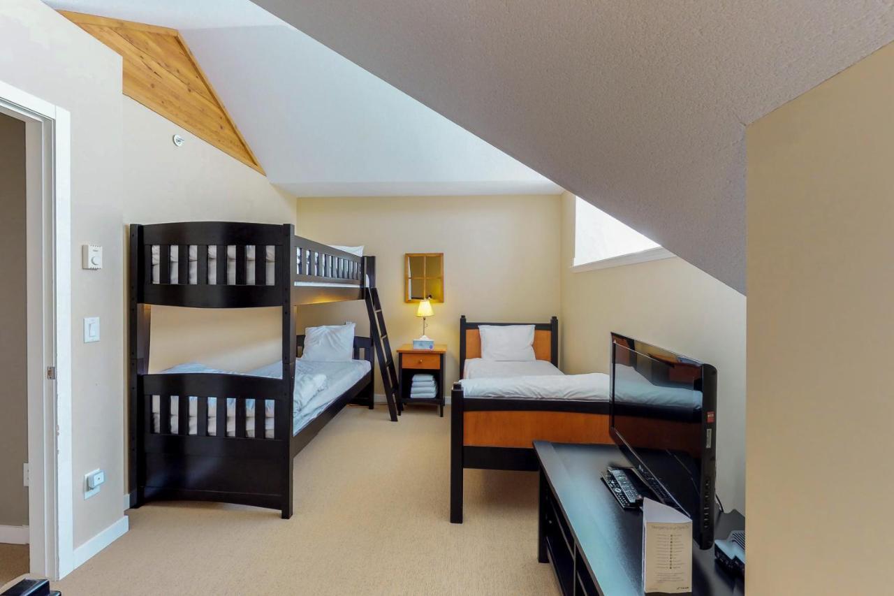 Trappers Crossing 28 Apartment Big White Ski Resort Bagian luar foto